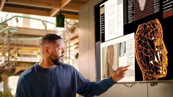 Man presenting on AI