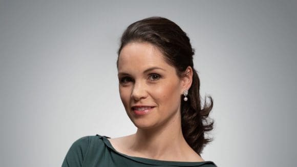 Porträt von Carolin Roth