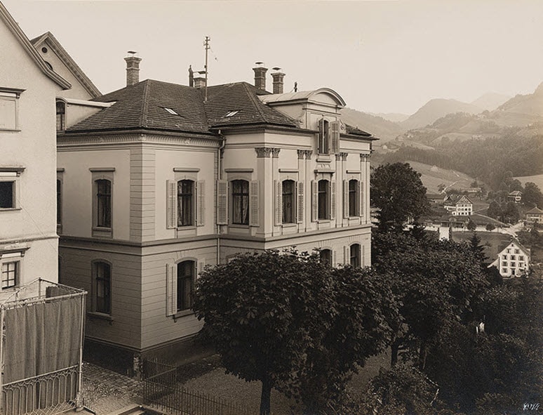 Toggenburger Bank building