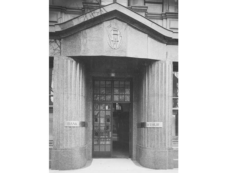 Eingang zur Bank in Winterthur Bahnhofstrasse 44