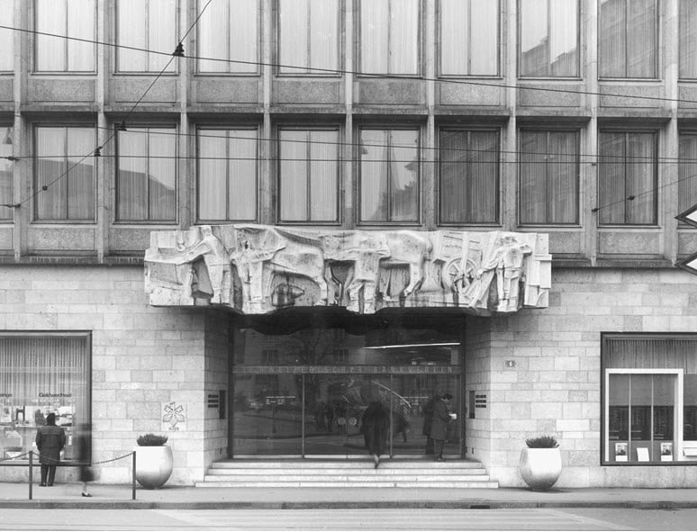 Hochrelief Die Arbeit des Schweizer Bildhauers Franz Fischer