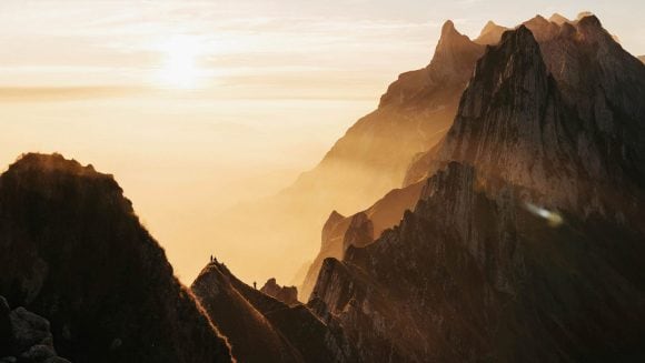 Sunlight Mountain Peaks Landscape