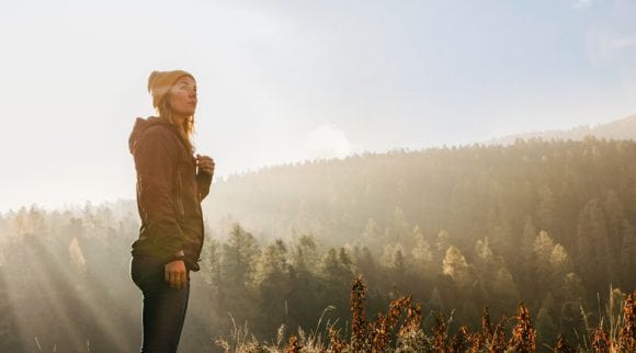Mujer en la naturaleza