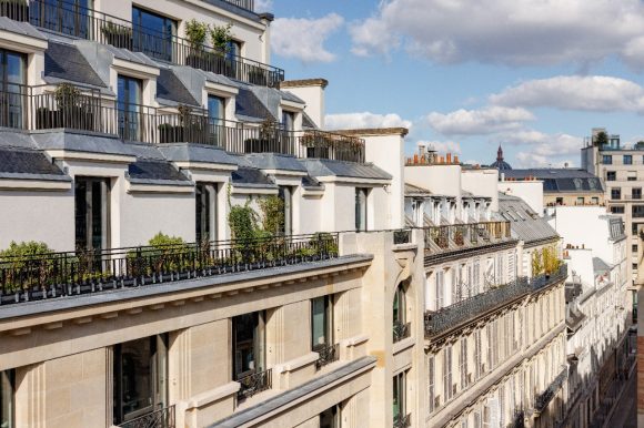 Exterior view of UBS Paris