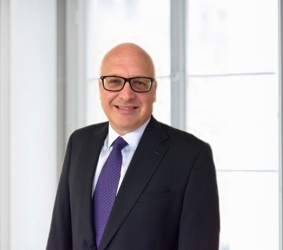 Portrait of Darren Rabenou